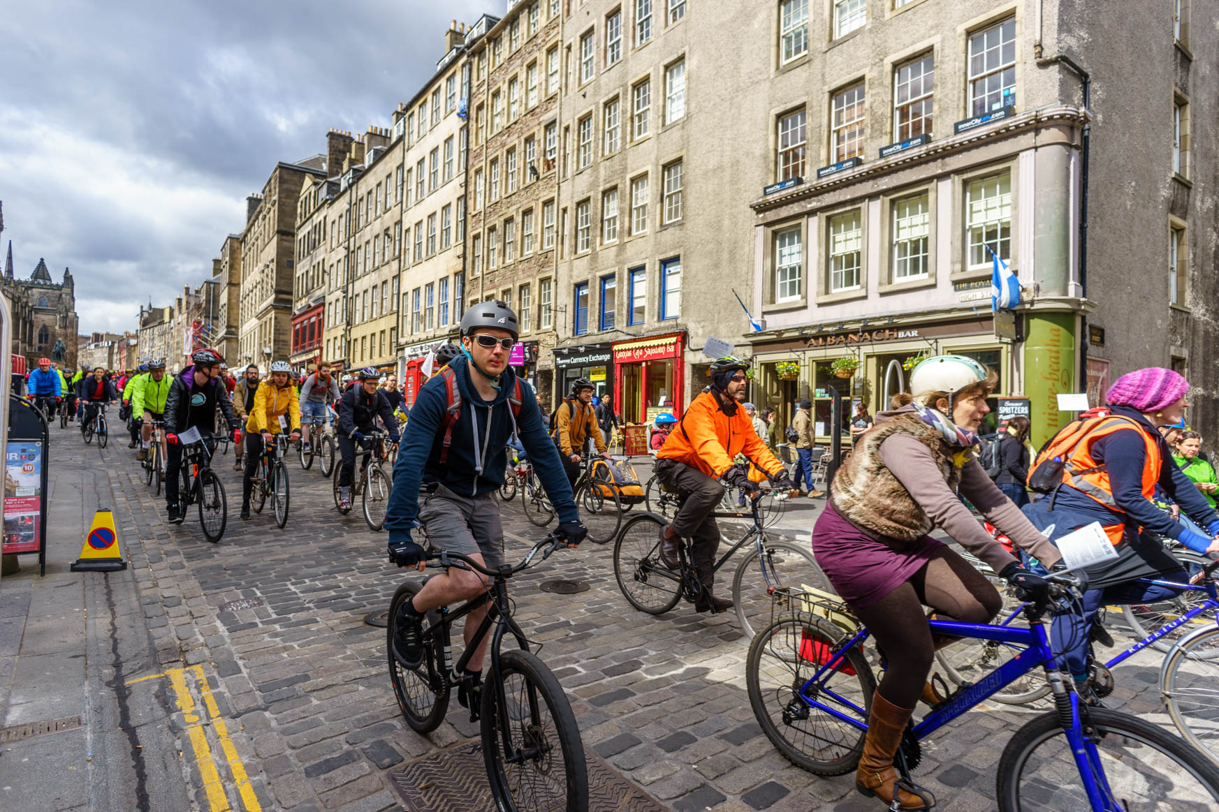 Fahrraddemo in der Royal Mile