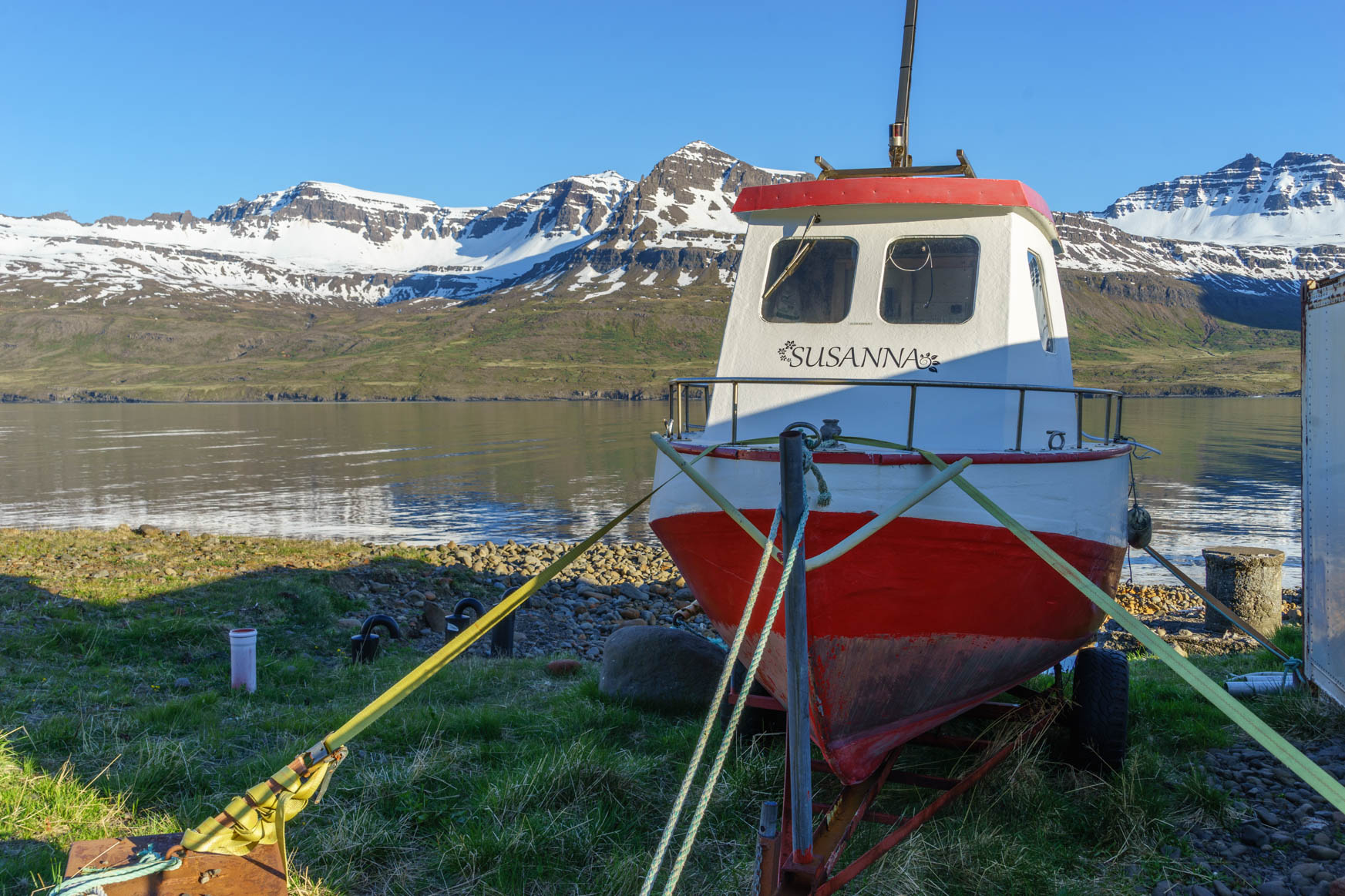 In Mjóifjörður