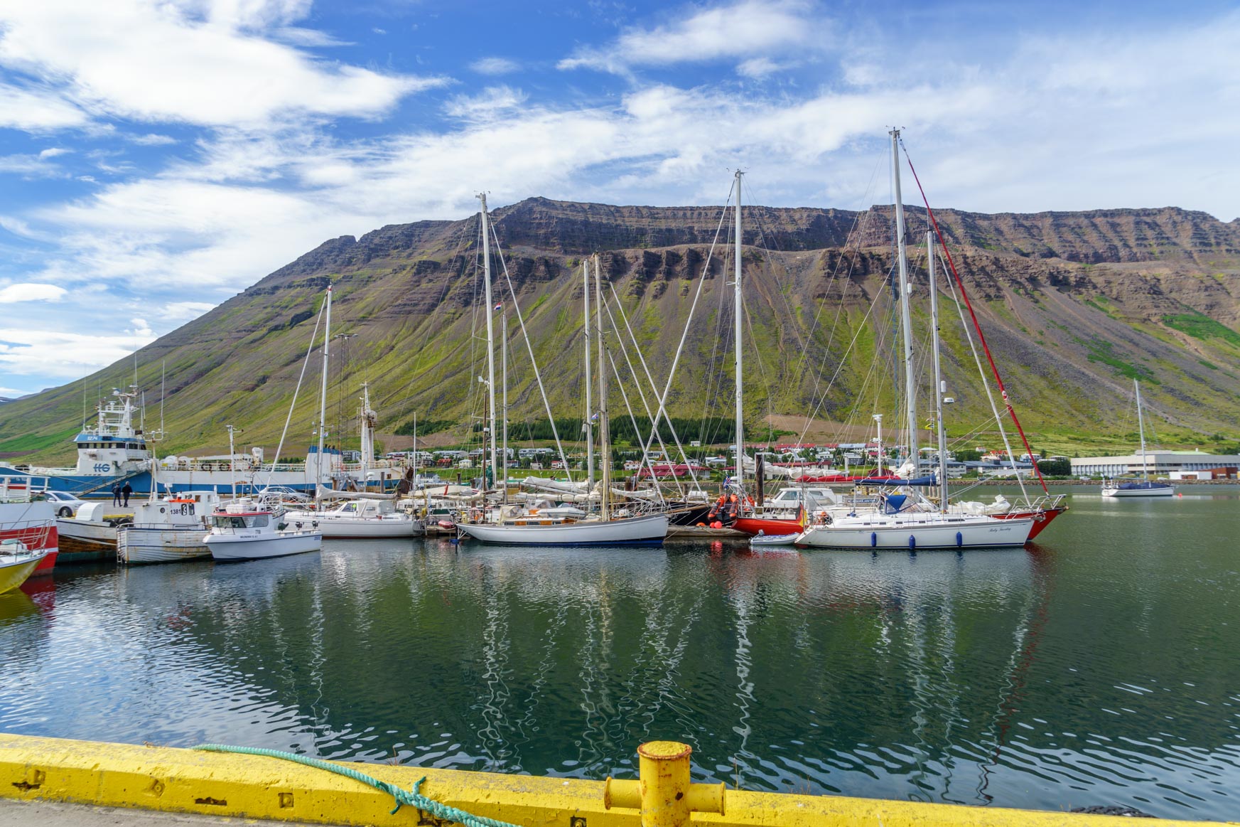 Hafen von Isarfjörður