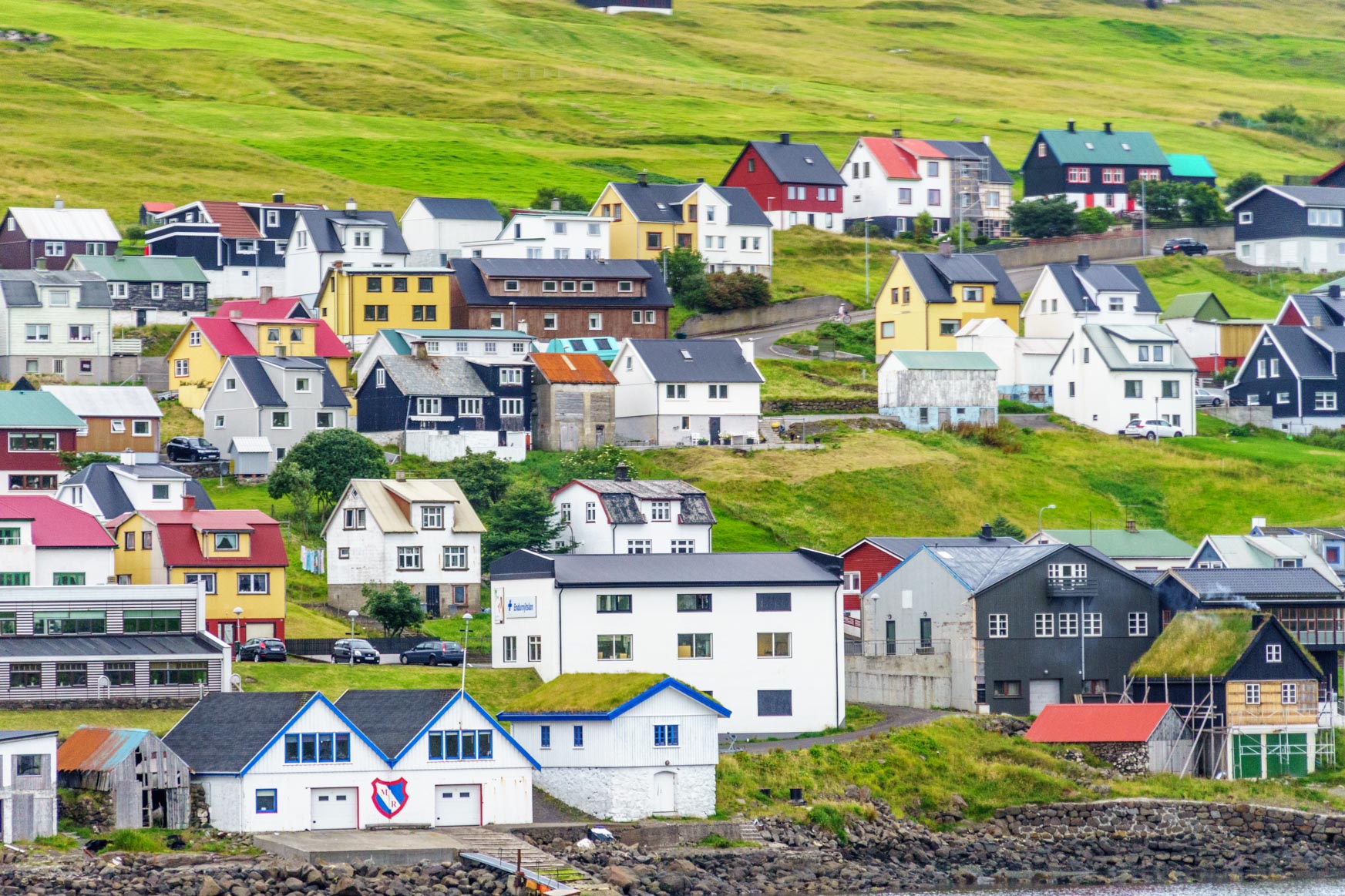 Miðvágur